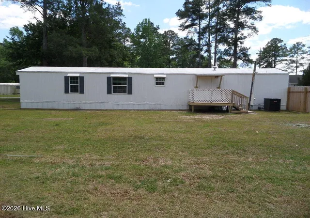5th image of 2408 Moore Ave, New Bern, NC 28562 | MLS# 100572087