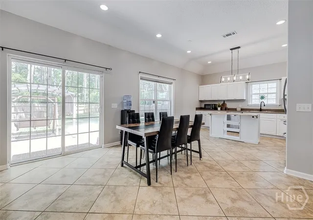 Homes for sale in Pembroke, GA | 314 S Poplar St, Pembroke, GA 31321 | MLS# SA359874