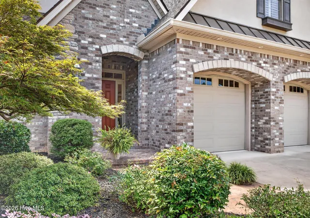 Photo 3 of Single family home for sale at 161 Quiet Oak Ct, Aiken, SC 29803 | MLS# 100599730 | Listing updated on 2026-08-29