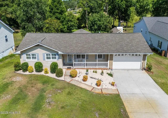 Homes for sale in Southport, NC | 211 S Shore Dr, Southport, NC 28461 | MLS# 100582818