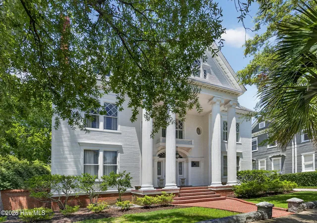 Photo 1 of Single family home for sale at 113 Nun St, Wilmington, NC 28401 | MLS# 100578840 | Listing updated on 2026-08-18