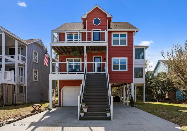 Homes for sale in Surf City, NC | 121 Seagull Ct, Surf City, NC 28445 | MLS# 100561498