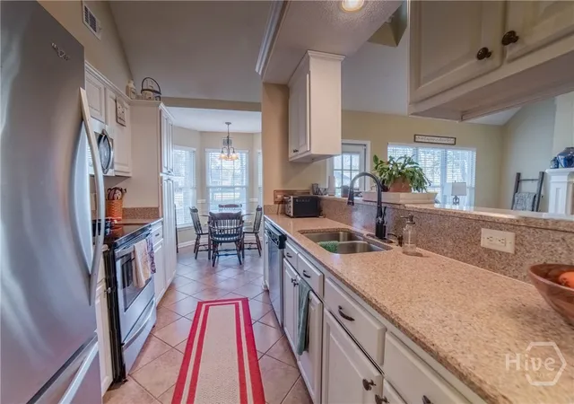 5th image of 87 Heron View Ct, Richmond Hill, GA 31324 | MLS# SA361874