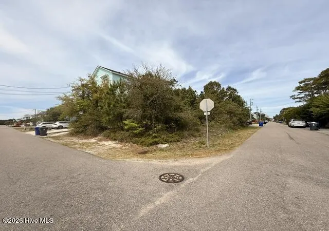 3rd image of 1222 Swordfish Ln, Carolina Beach, NC 28428 | MLS# 100572997