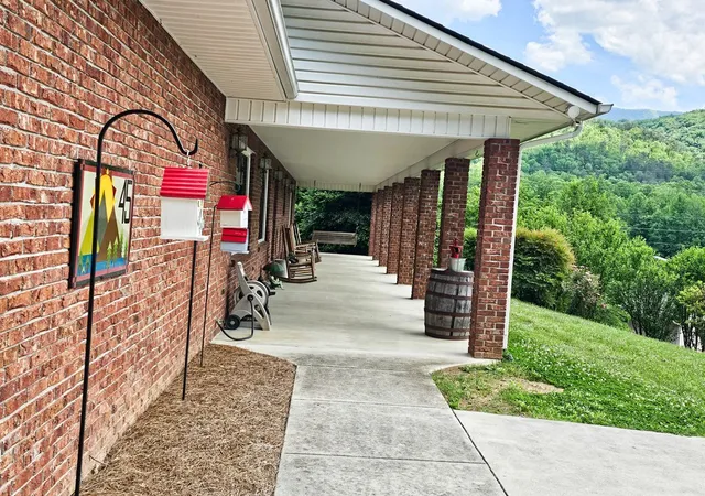 Photo 3 of Single family home for sale at 45 Sulpher Ln, Andrews, NC 28901 | MLS# 98544611 | Listing updated on 2026-08-18