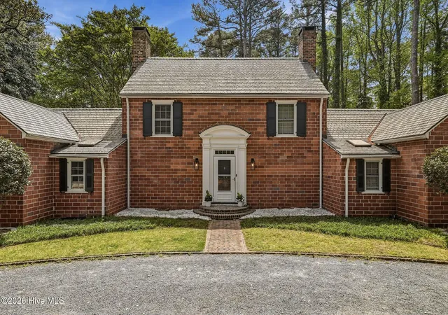 Photo 3 of Single family home for sale at 285 N Bethesda Rd, Southern Pines, NC 28387 | MLS# 100583485 | Listing updated on 2026-08-24