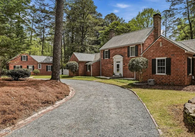 Photo 1 of Single family home for sale at 285 N Bethesda Rd, Southern Pines, NC 28387 | MLS# 100583485 | Listing updated on 2026-08-24