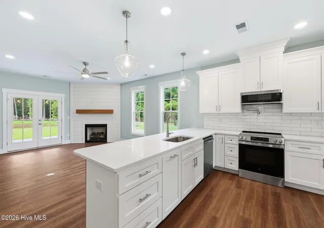 Photo 3 of Single family home for sale at 26 Paddington Way, Trent Woods, NC 28562 | MLS# 100585407 | Listing updated on 2026-08-18