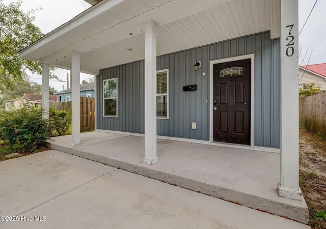 Photo 3 of Single family home for sale at 720 S 9th Street, Wilmington, NC 28401 | MLS# 100562693 | Listing updated on 2026-08-18
