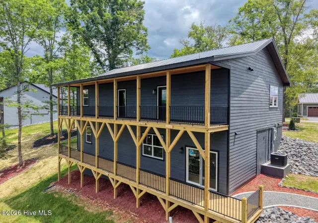 Photo 4 of Single family home for sale at 140 Short Oak Run, Murphy, NC 28906 | MLS# 100580192 | Listing updated on 2026-08-28