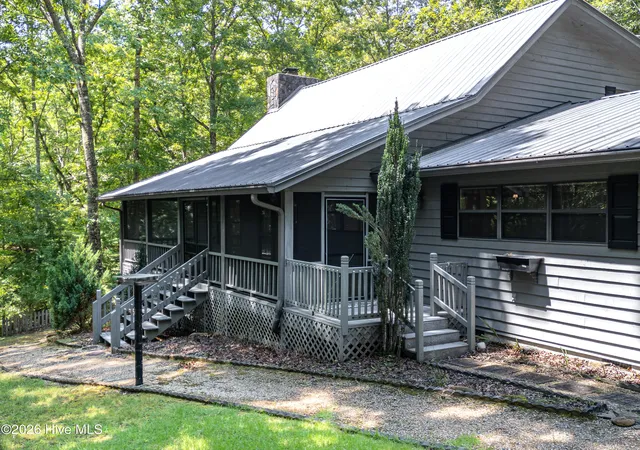 Photo 2 of Single family home for sale at 1054 Dickey Rd, Murphy, NC 28906 | MLS# 100596267 | Listing updated on 2026-08-18