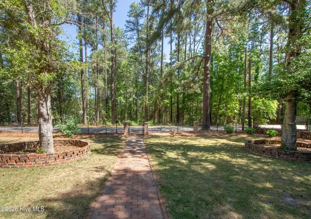 4th image of 310 E Morganton Rd, Southern Pines, NC 28387 | MLS# 100572658