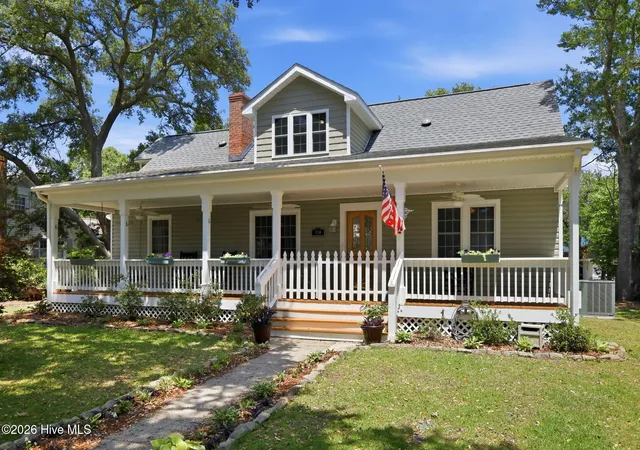 1st image of 114 Noyes Ave, Morehead City, NC 28557 | MLS# 100581573