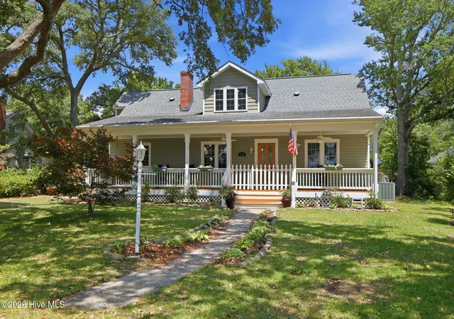 3rd image of 114 Noyes Ave, Morehead City, NC 28557 | MLS# 100581573
