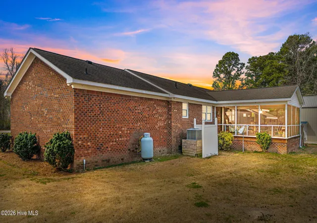 Photo 2 of Single family home for sale at 16 Port Side Ln, Belhaven, NC 27810 | MLS# 100589646 | Listing updated on 2026-09-06
