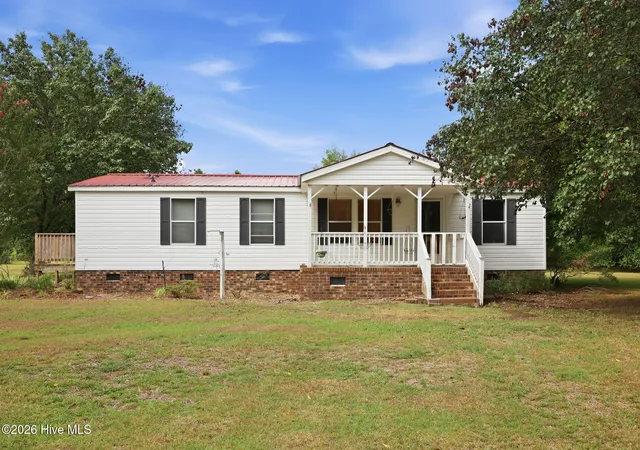 Homes for sale in Grifton, NC | 3148 Lewis Haddock Rd, Grifton, NC 28530 | MLS# 100587159