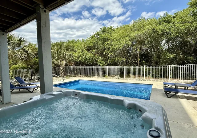 5th image of 6 Bottlenose Blvd, N Topsail Beach, NC 28460 | MLS# 100506414