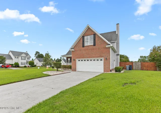 Photo 2 of Single family home for sale at 101 New Castle Dr, Jacksonville, NC 28540 | MLS# 100597108 | Listing updated on 2026-09-17