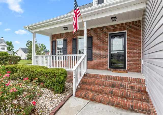 Photo 3 of Single family home for sale at 101 New Castle Dr, Jacksonville, NC 28540 | MLS# 100597108 | Listing updated on 2026-09-17