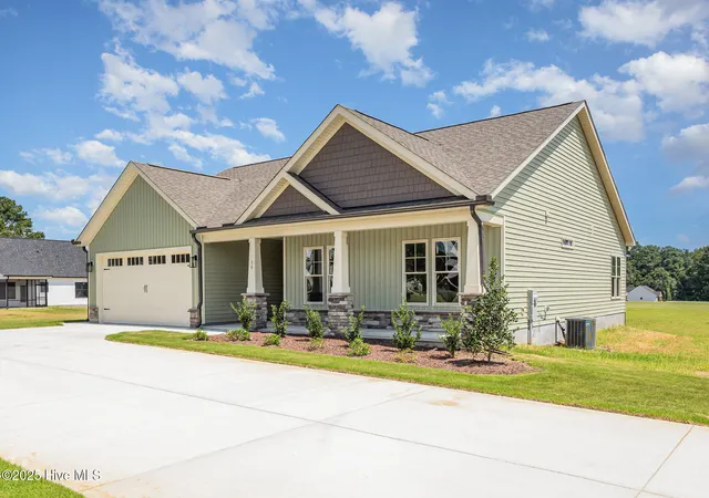 Homes for sale in Selma, NC | 56 Bailey Boykin Rd, Selma, NC 27576 | MLS# 100492635