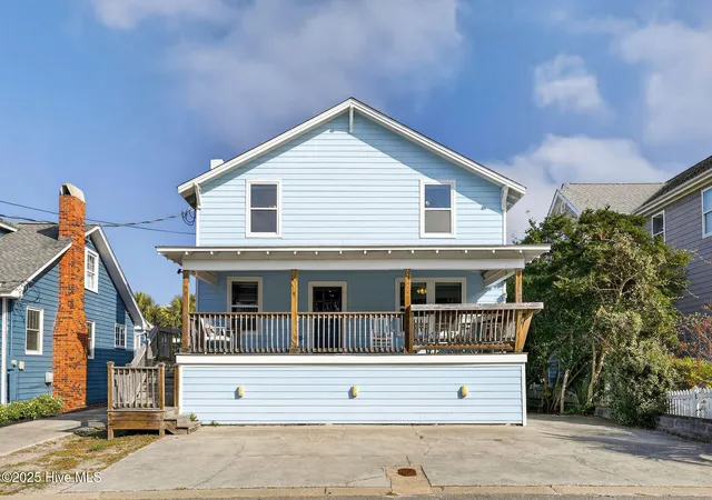 Photo 1 of Single family home for sale at 9 E Atlanta St, Wrightsville Beach, NC 28480 | MLS# 100594788 | Listing updated on 2026-08-28
