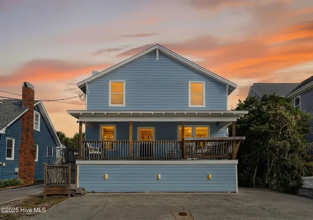 Photo 2 of Single family home for sale at 9 E Atlanta St, Wrightsville Beach, NC 28480 | MLS# 100594788 | Listing updated on 2026-08-28