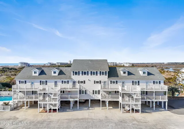 4th image of 22 Beaufort St, Ocean Isle Beach, NC 28469