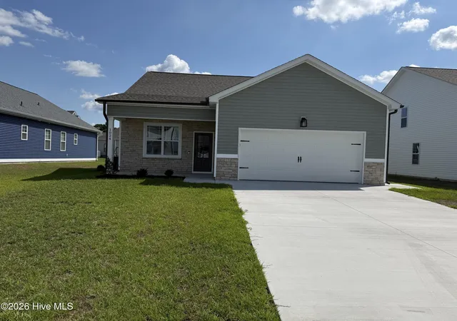 Homes for sale in Ayden, NC | 1024 Seven Iron Dr, Ayden, NC 28513 | MLS# 100516956
