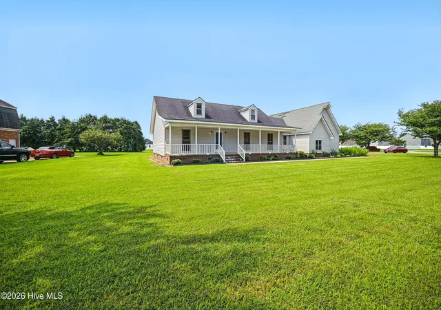 Photo 2 of Single family home for sale at 105 Binnacle Ct, Elizabeth City, NC 27909 | MLS# 100595695 | Listing updated on 2026-09-23