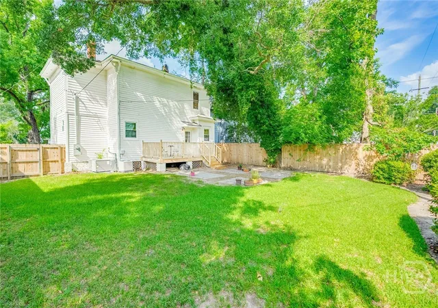 Homes for sale in Savannah, GA | 1204 E 33rd St, Savannah, GA 31404 | MLS# SA357043
