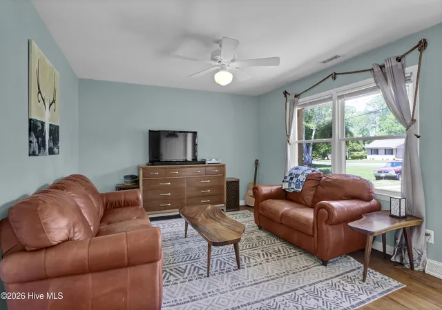 Homes for sale in Wilmington, NC | 225 Mohican Trl, Wilmington, NC 28409 | MLS# 100577425