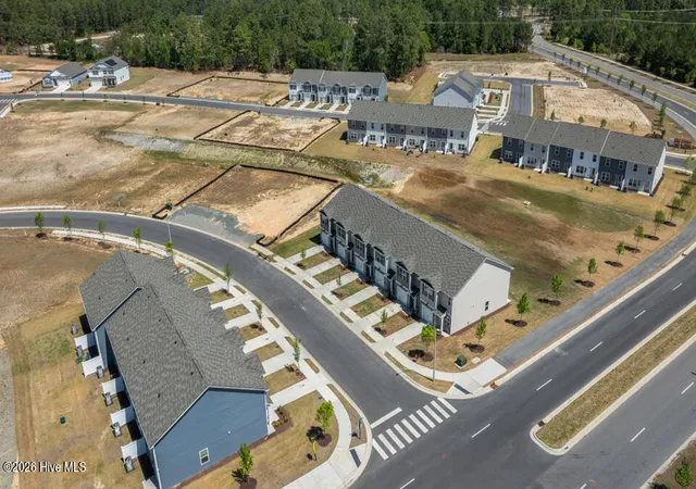 Photo 5 of Townhouse for sale at 252 Maddox Dr, Aberdeen, NC 28315 | MLS# 100589636 | Listing updated on 2026-08-18