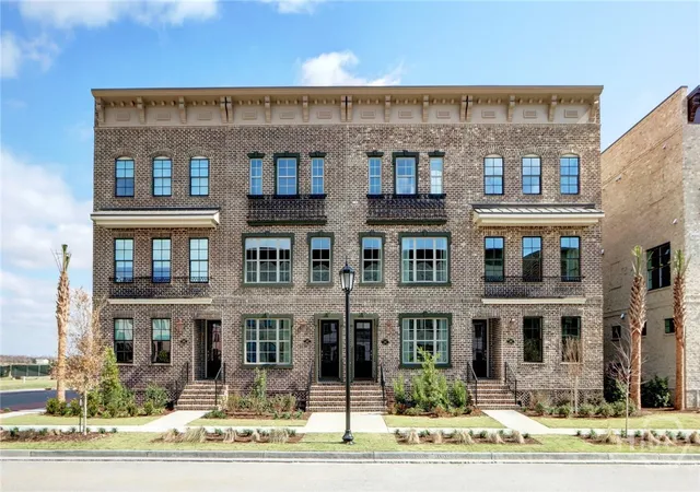 Photo 1 of Townhouse for sale at 404 Upper E Ave, Savannah, GA 31401 | MLS# SA361347 | Listing updated on 2026-09-10