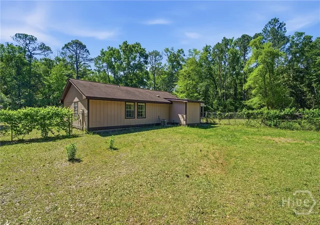 Homes for sale in Hinesville, GA | 551 Ashmore Rd, Hinesville, GA 31313 | MLS# SA355058