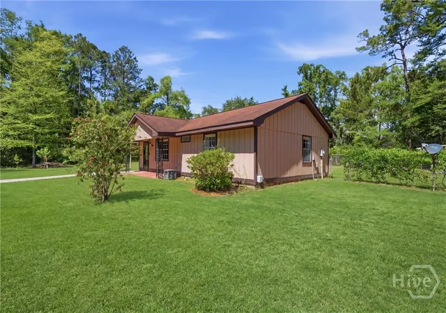 Homes for sale in Hinesville, GA | 551 Ashmore Rd, Hinesville, GA 31313 | MLS# SA355058