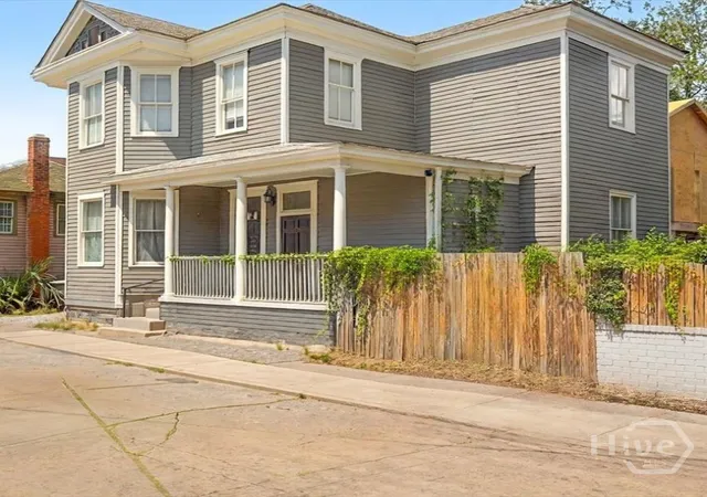 Photo 2 of Multi family home for sale at 1809 Jefferson St, Savannah, GA 31401 | MLS# SA359673 | Listing updated on 2026-09-10