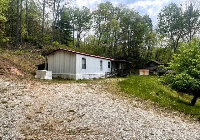 Photo 3 of Manufactured home for sale at 254 Joyces, Topton, NC 28781 | MLS# 98544269 | Listing updated on 2026-08-18