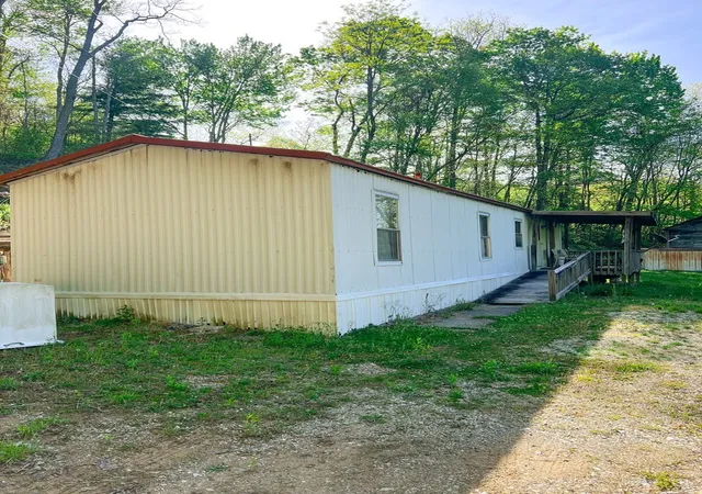 Photo 4 of Manufactured home for sale at 254 Joyces, Topton, NC 28781 | MLS# 98544269 | Listing updated on 2026-08-18
