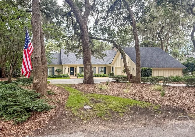 Photo 2 of Single family home for sale at 5 Savy Ln, Savannah, GA 31411 | MLS# SA362514 | Listing updated on 2026-08-18