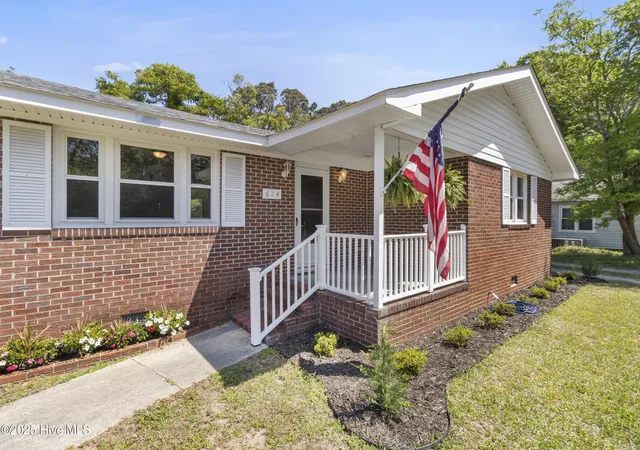 1st image of 624 Jabbertown Rd, Southport, NC 28461 | MLS# 100570665