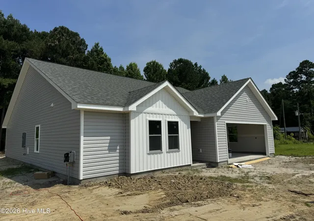 Homes for sale in Maple Hill, NC | 111 William Gurganus Rd, Maple Hill, NC 28454 | MLS# 100568980