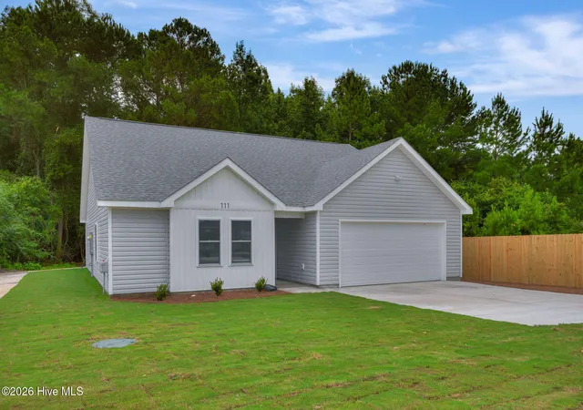 Photo 3 of Single family home for sale at 111 William Gurganus Rd, Maple Hill, NC 28454 | MLS# 100568980 | Listing updated on 2026-09-15
