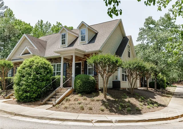 Homes for sale in Athens, GA | 1305 Cedar Shoals Dr #201, Athens, GA 30605 | MLS# CL353977