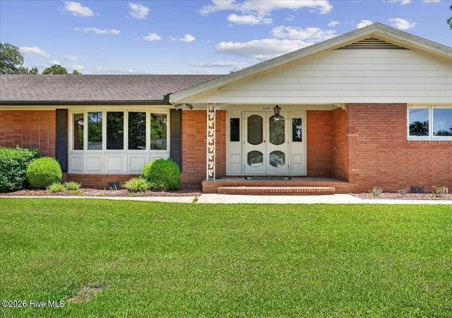Photo 3 of Single family home for sale at 704 E Forest Hl Dr, Goldsboro, NC 27534 | MLS# 100587166 | Listing updated on 2026-09-07