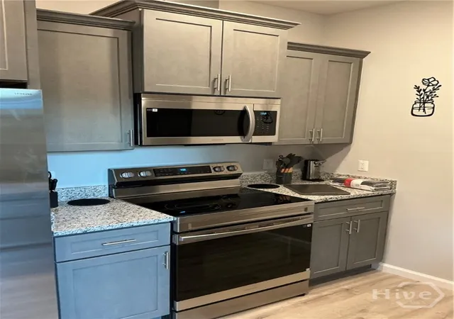 Homes for sale in Savannah, GA | 909 & 909 1/2 W 52nd St, Savannah, GA 31405 | MLS# SA352180