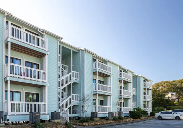 3rd image of 9201 Coast Guard Rd #B-204, Emerald Isle, NC 28594 | MLS# 100563170