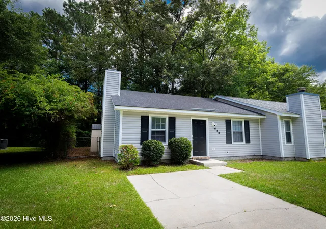 2nd image of 414 Cedar Creek Dr, Jacksonville, NC 28540 | MLS# 100585548