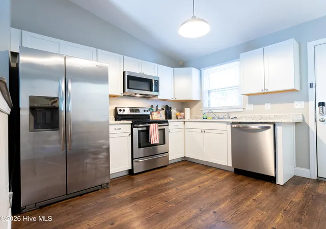 4th image of 414 Cedar Creek Dr, Jacksonville, NC 28540 | MLS# 100585548