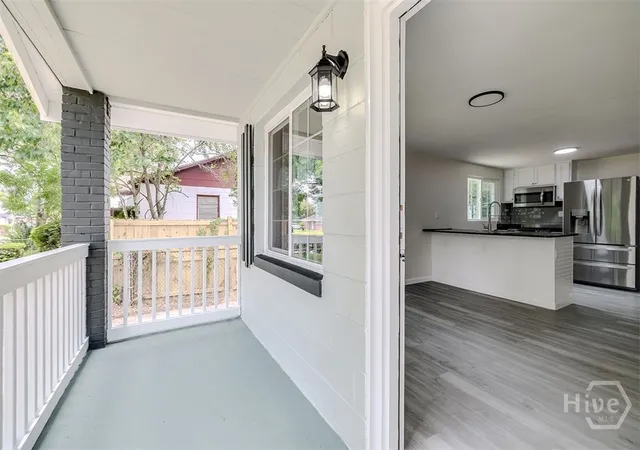 Photo 4 of Single family home for sale at 1006 Lynah St, Savannah, GA 31415 | MLS# SA361955 | Listing updated on 2026-08-31
