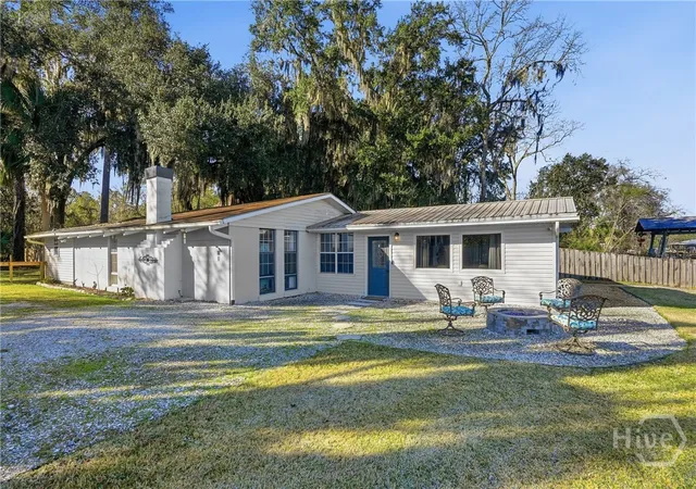 Photo 3 of Single family home for sale at 243 E 1st Street, Midway, GA 31320 | MLS# SA347284 | Listing updated on 2026-07-31